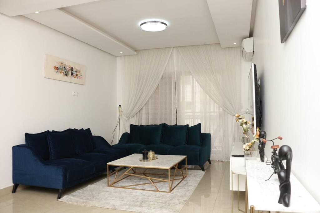 Appartamento F3 Cite De L'emergence Plateau *